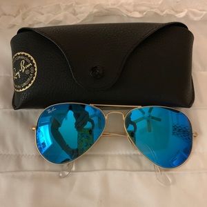 Classic Ray-Ban Aviators